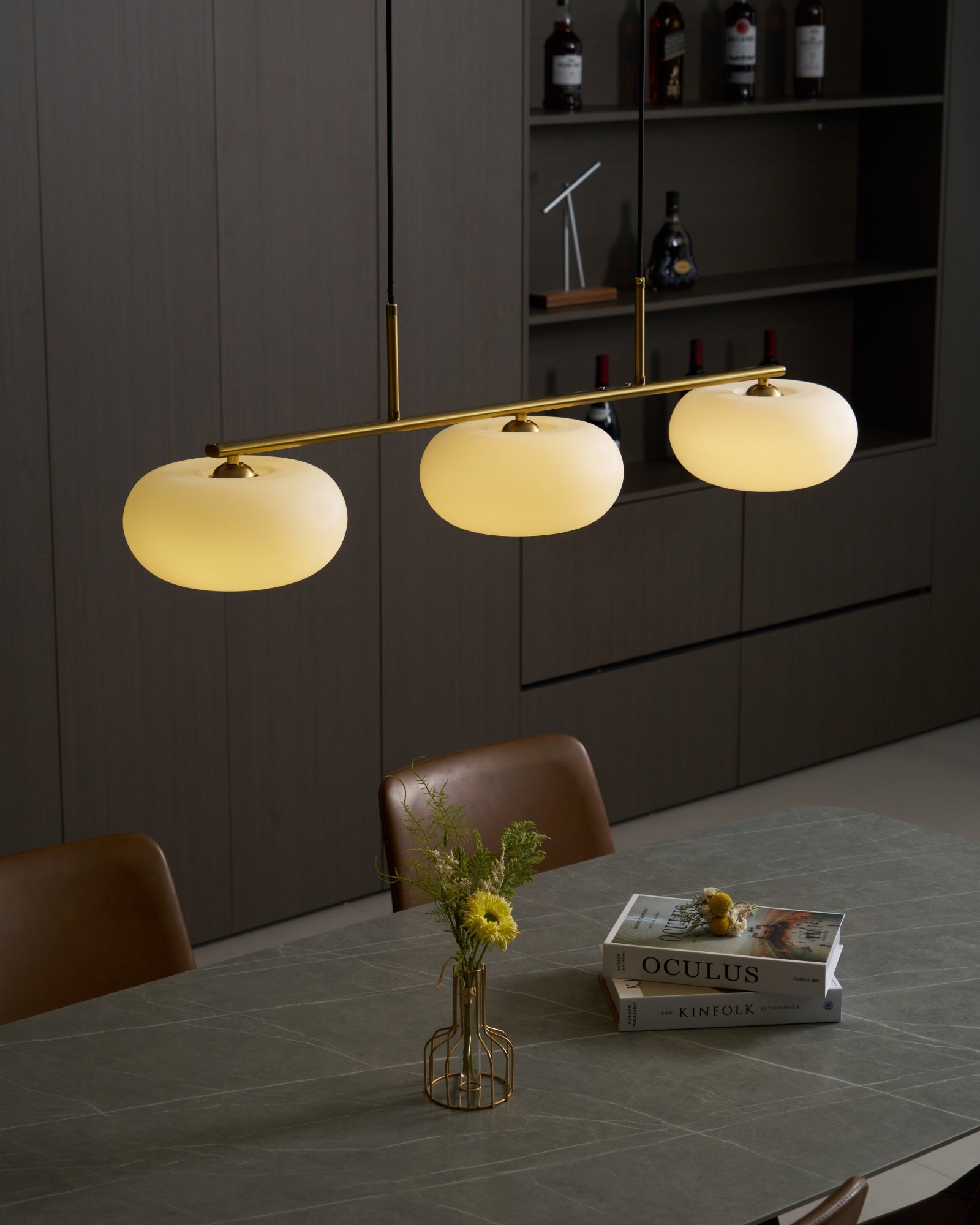 Lustra Suspension Lampe Linéaire à 3 Lumières en Forme de Globe - Neutralighting