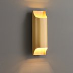 Hardy Applique Murale d'Art Nordic en Laiton - Neutralighting
