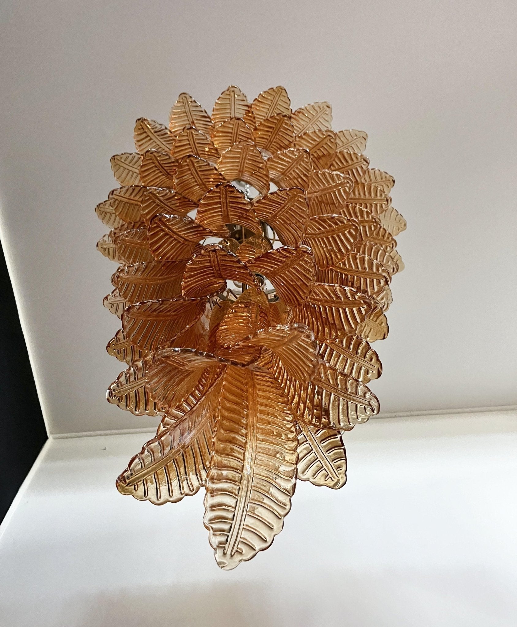 Aurora Lustre Ambre Verre Feuille Superposé Déclaration Artistique - Neutralighting