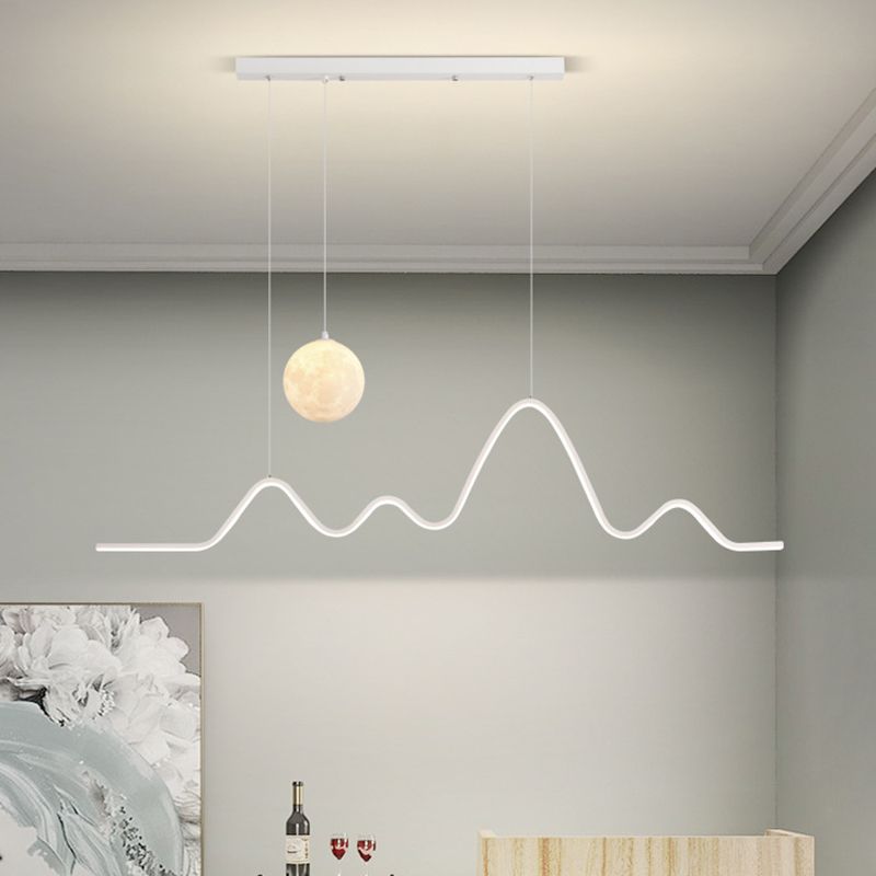 Arisha Suspension Linéaire Naturelle, Noir/Blanc/Or, Salon - Neutralighting