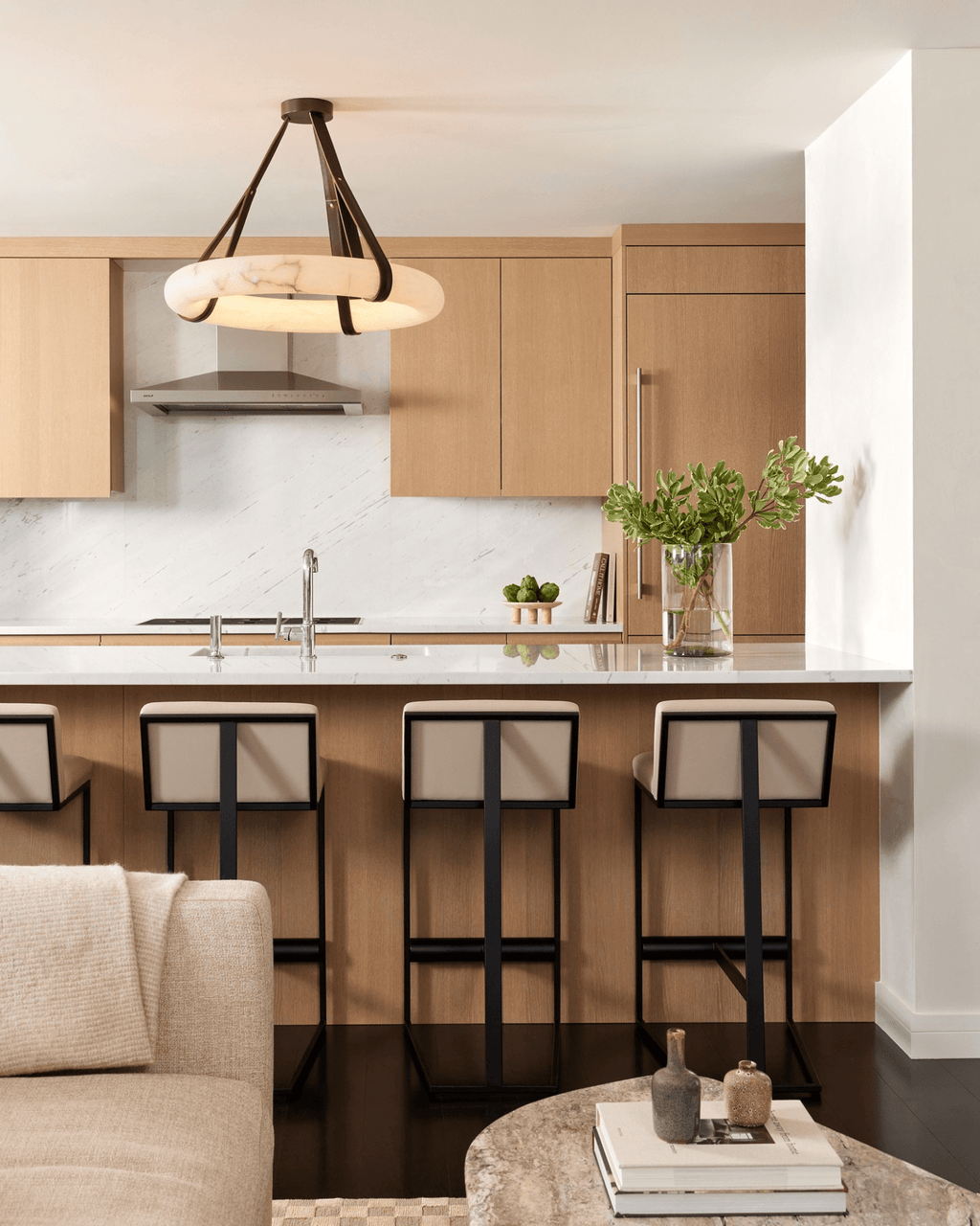 Luste Chandeliers en Albâtre Anneau Sangle en Cuir Version A - Neutralighting