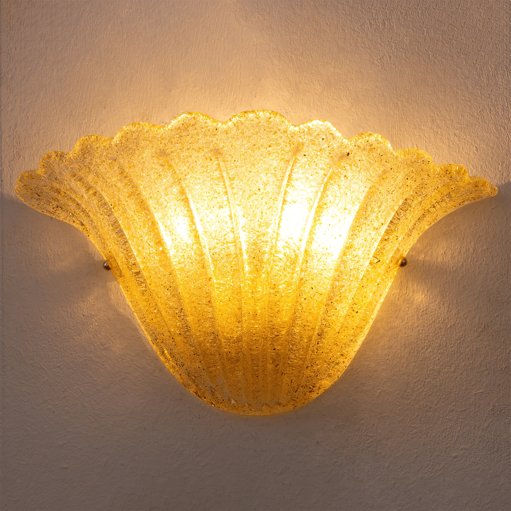 Aurora Applique Murale Coquille Bord Texturé Verre Élégant - Neutralighting