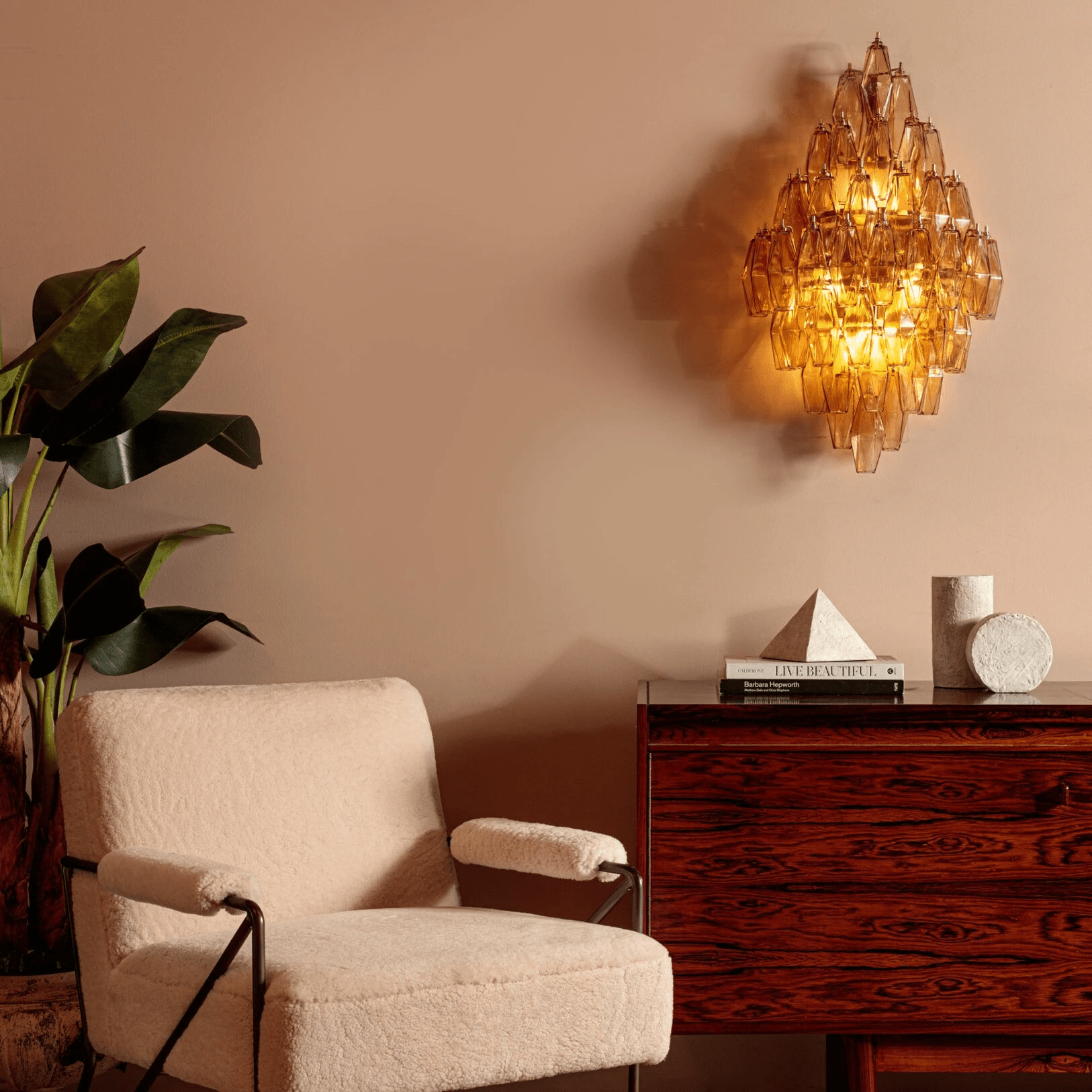 Aurora Luminaire Mural Ambre Diamant Polyèdre Vintage - Neutralighting