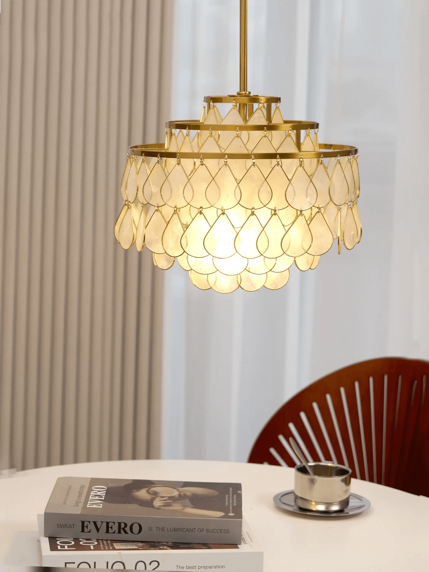 Mateo Lustre Élégant de Luxe - Neutralighting