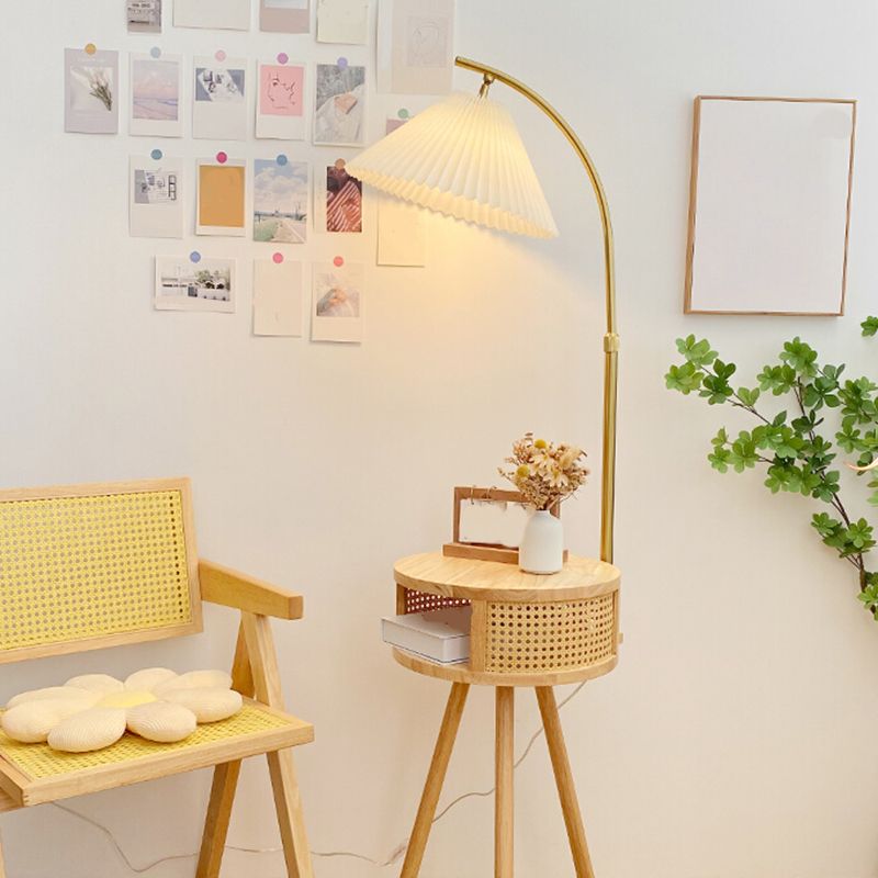 Muto Lampadaire Plissé Vintage, Métal/Tissu, Bois/Noyer, Salon - Neutralighting