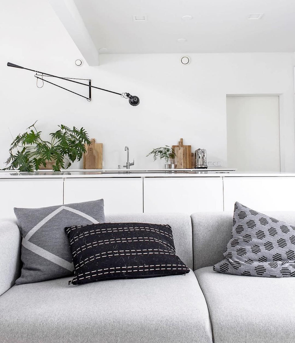 Aella Moderne Minimaliste Long Bras Applique Murale - Neutralighting