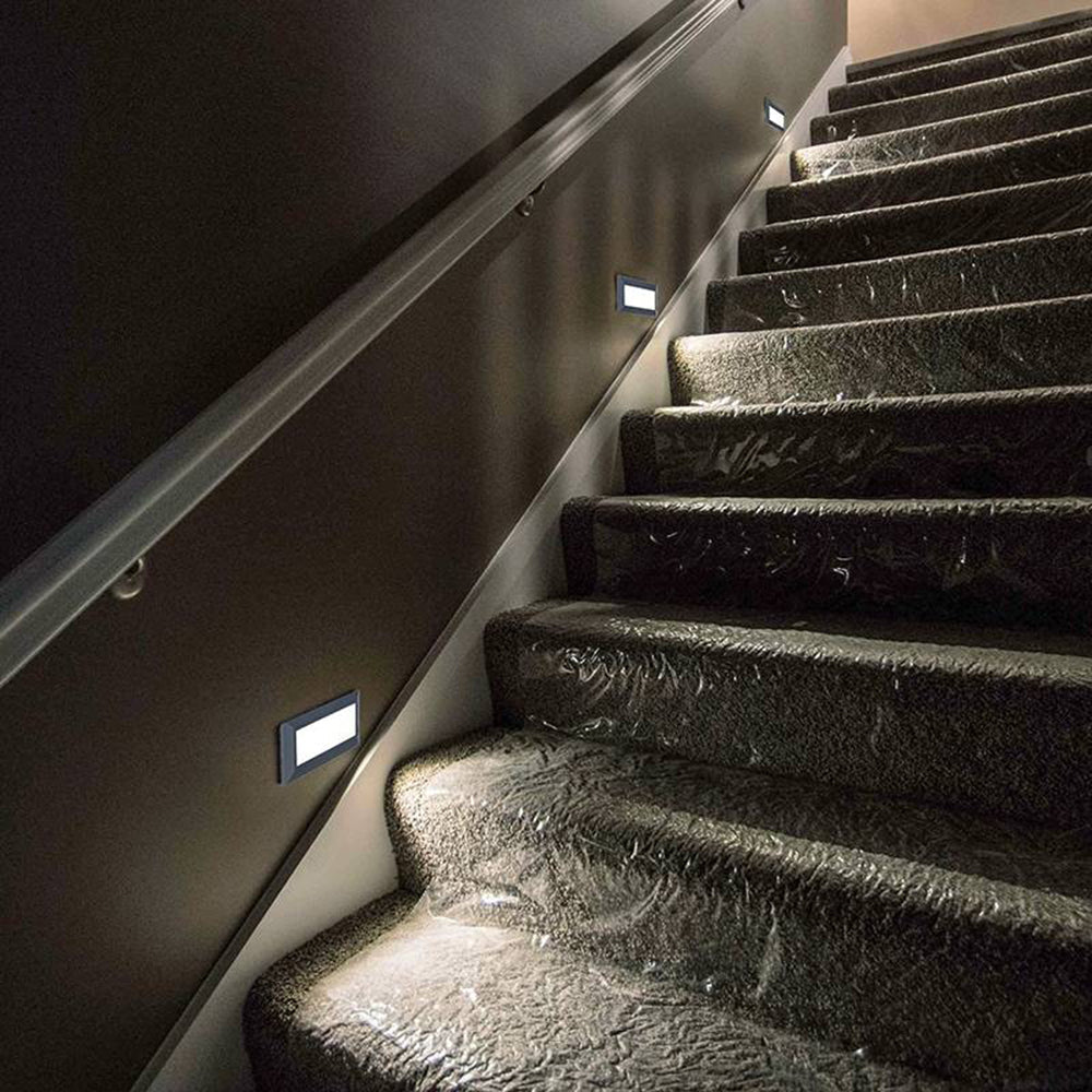 Ray Éclairage Escalier Extérieur Rectangulaire Simple, Métal, Noir, Cour - Neutralighting