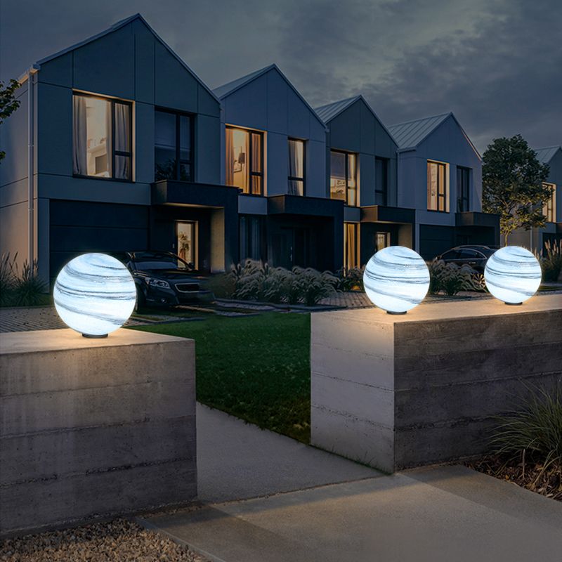 Aria Lampe de Poteau Solaire en forme de Lune, D 25/30/40CM - Neutralighting