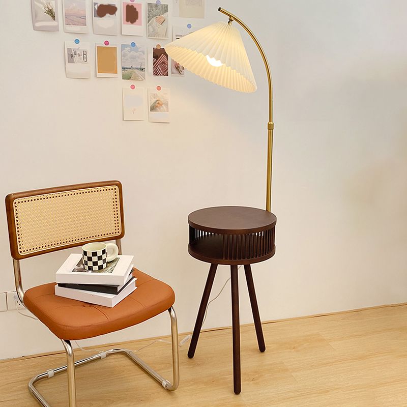 Muto Lampadaire Plissé Vintage, Métal/Tissu, Bois/Noyer, Salon - Neutralighting