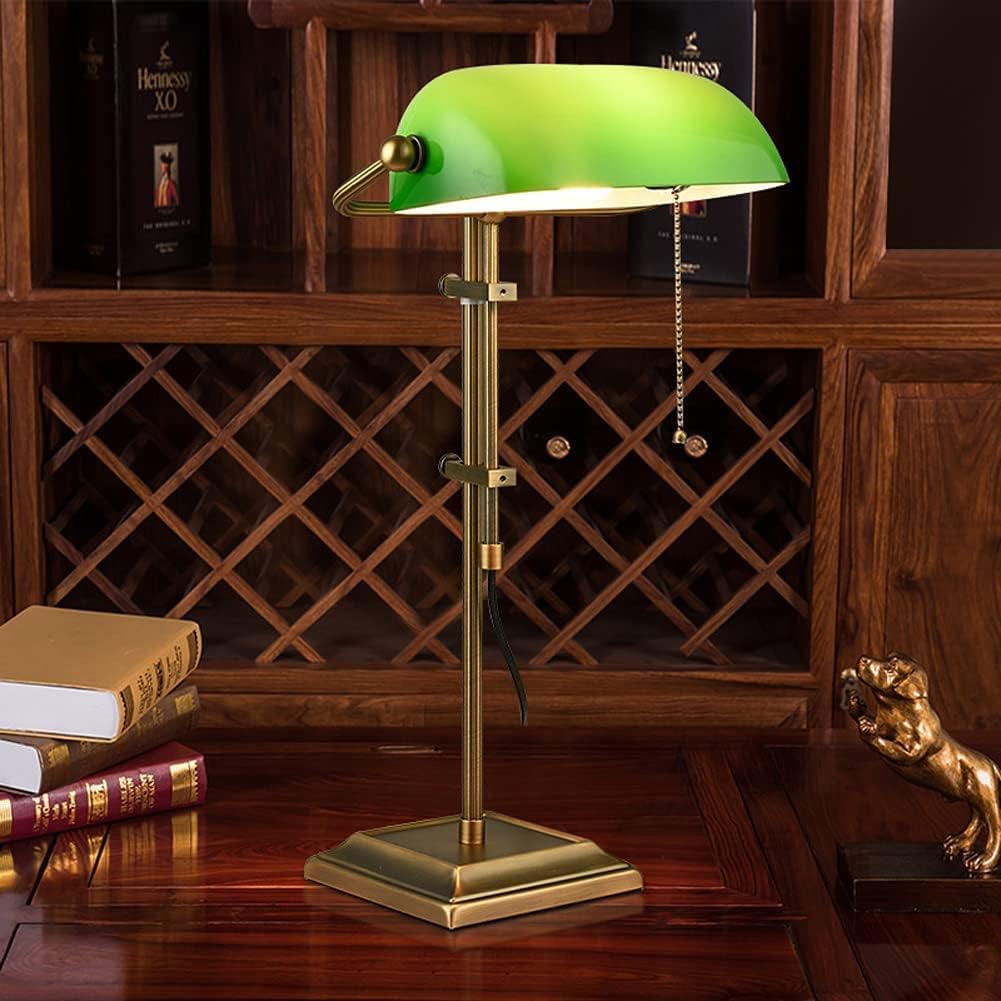 Lampe de Notaire Ancienne Iris Souffle en Laiton - Reflets Délicats & Caractère Affirmé
