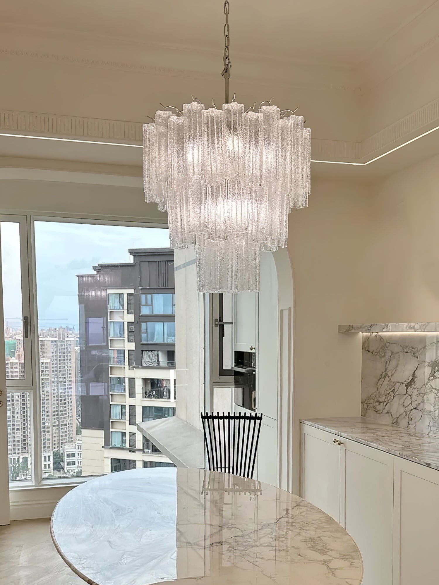 Aurora Chandelier Blanc Tubes Superposés - Neutralighting