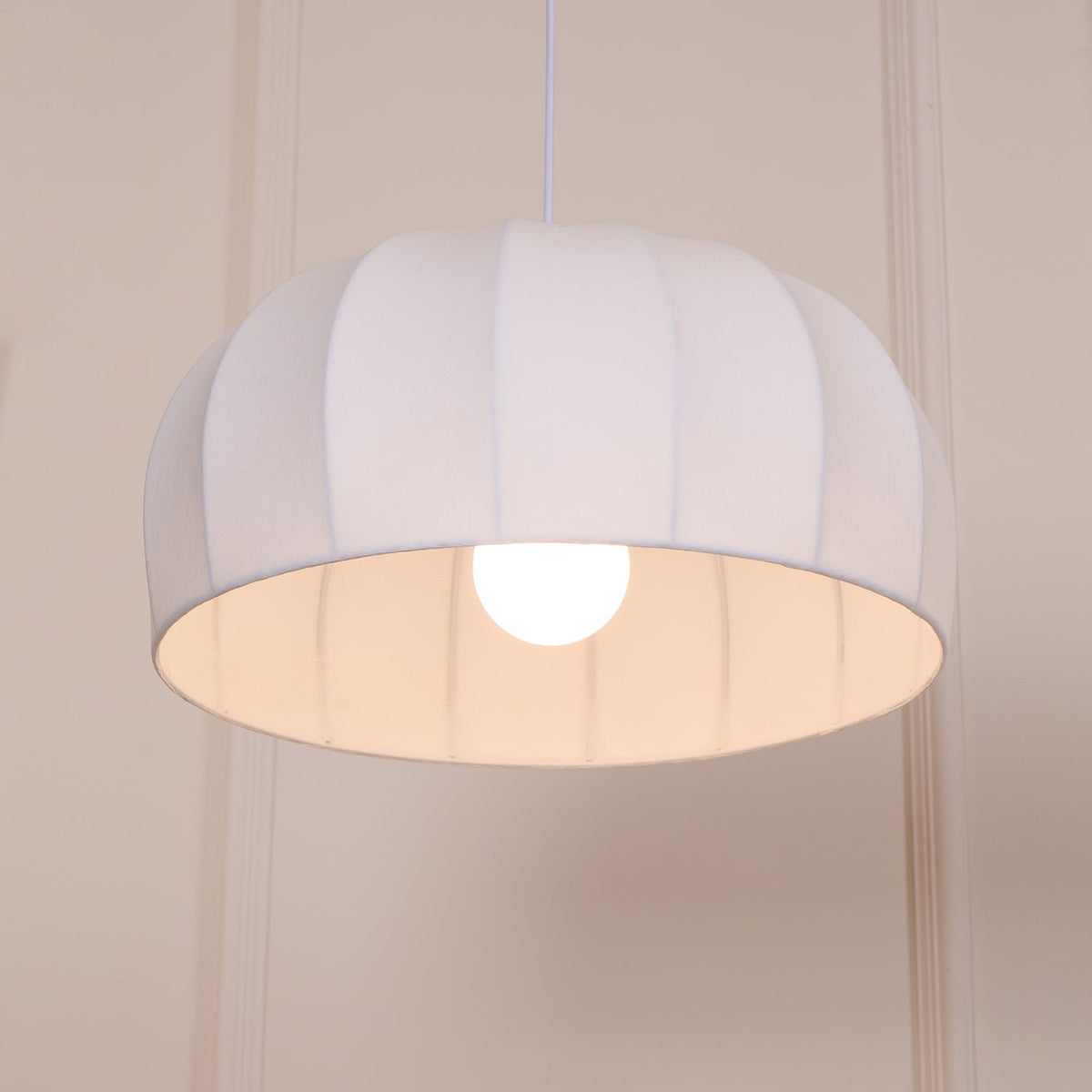 Nova Suspension en Tissu Blanc en Forme de Dôme - Neutralighting
