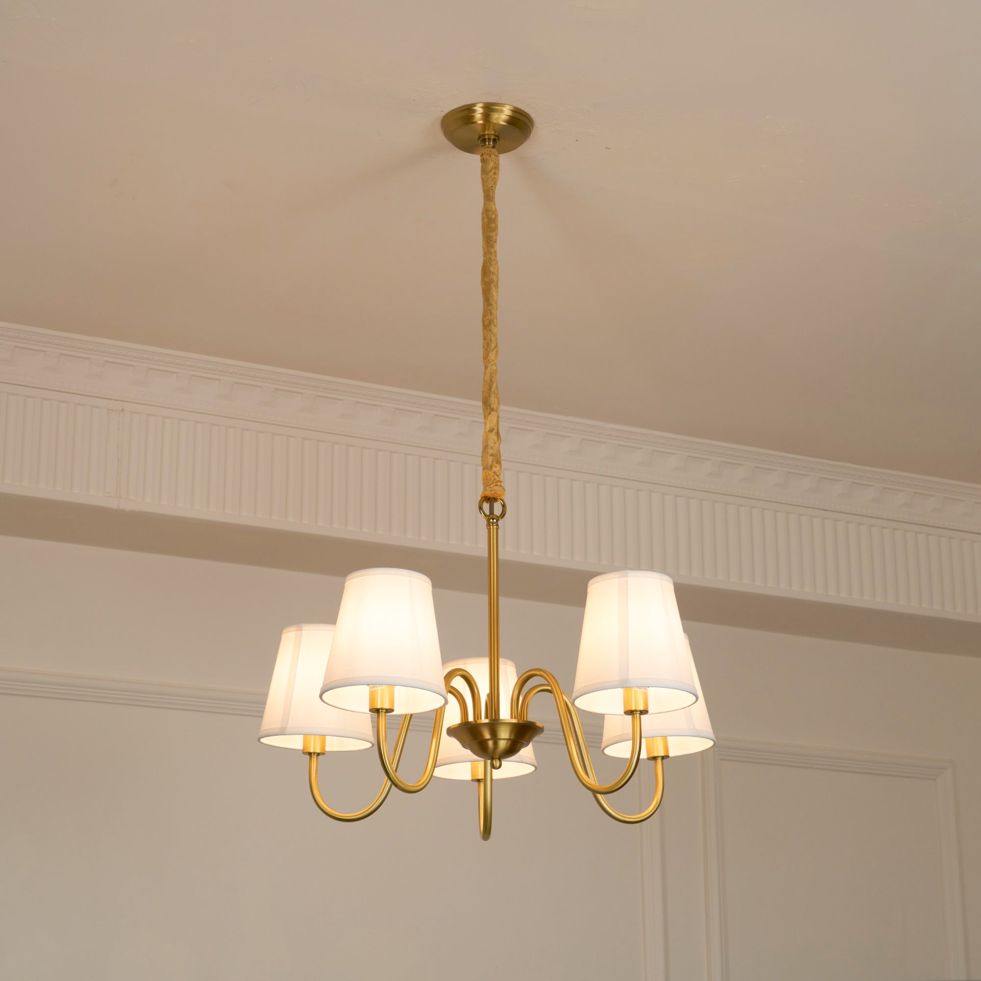 Stacey Chandelier en Tissu Traditionnel Vieilli - Neutralighting
