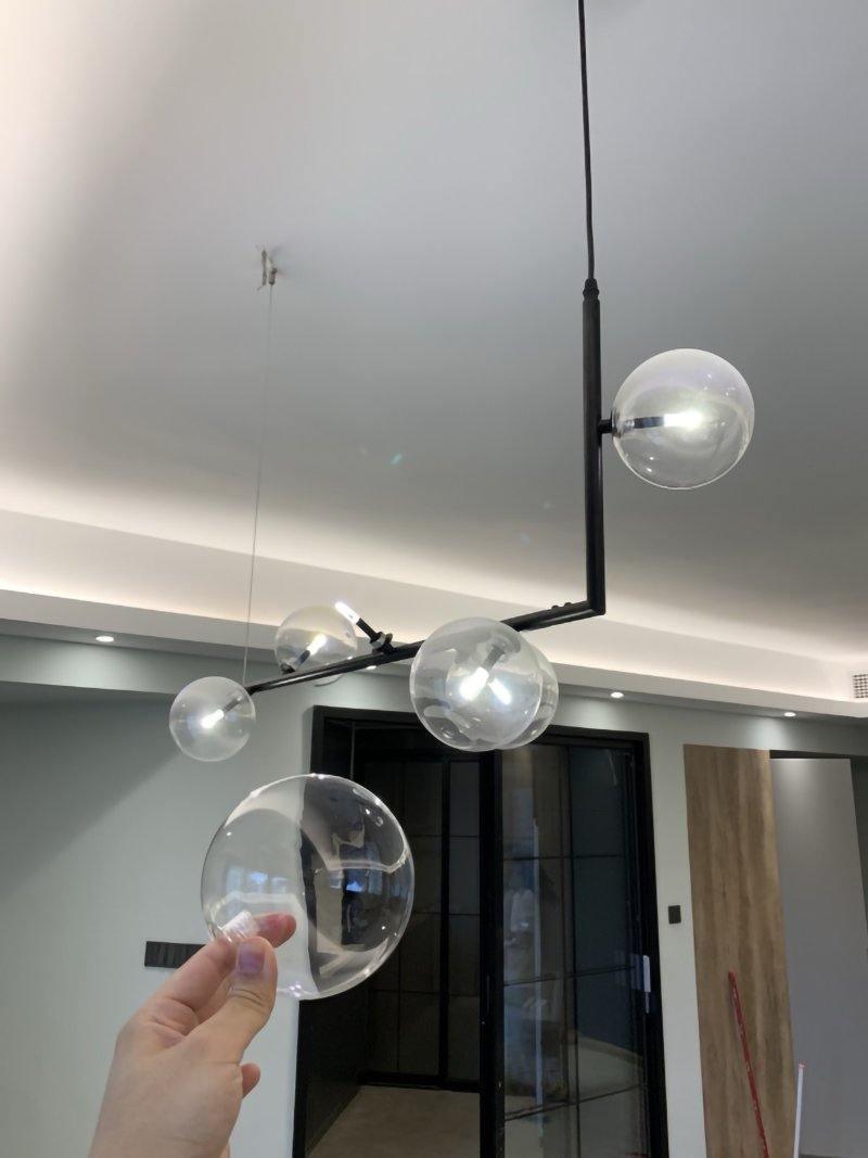 Lustra Chandelier en Verre avec Structure en Acier Noir Linéaire - Neutralighting