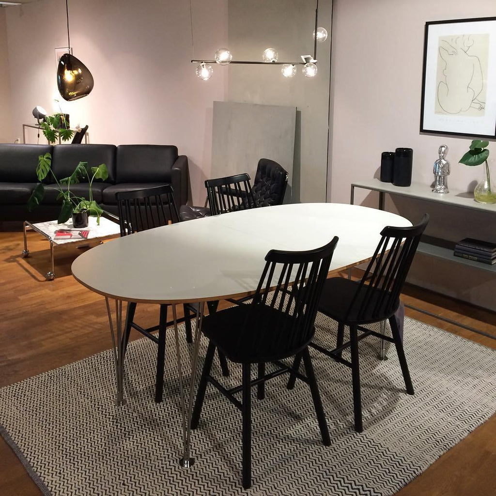 Lustra Chandelier en Verre avec Structure en Acier Noir Linéaire - Neutralighting