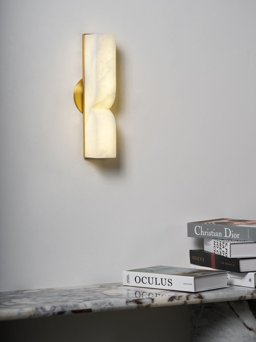 Imiraris Minimalist Alabaster Wall Light - Neutralighting