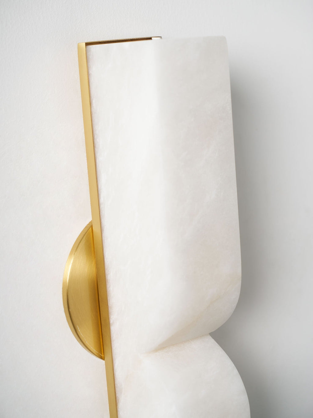 Imiraris Minimalist Alabaster Wall Light - Neutralighting