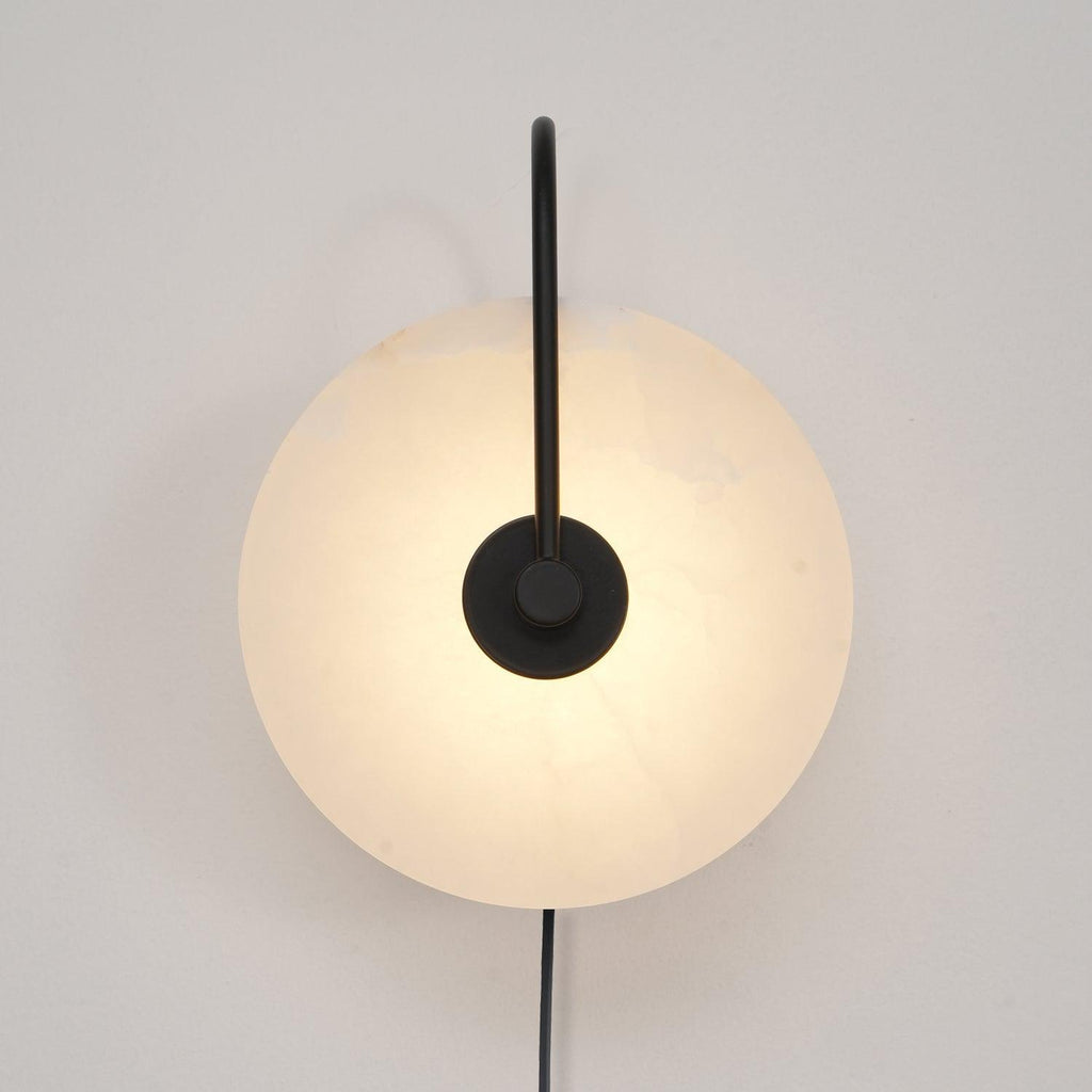 Ceraeyra Alabaster Globe Wall Light - Neutralighting