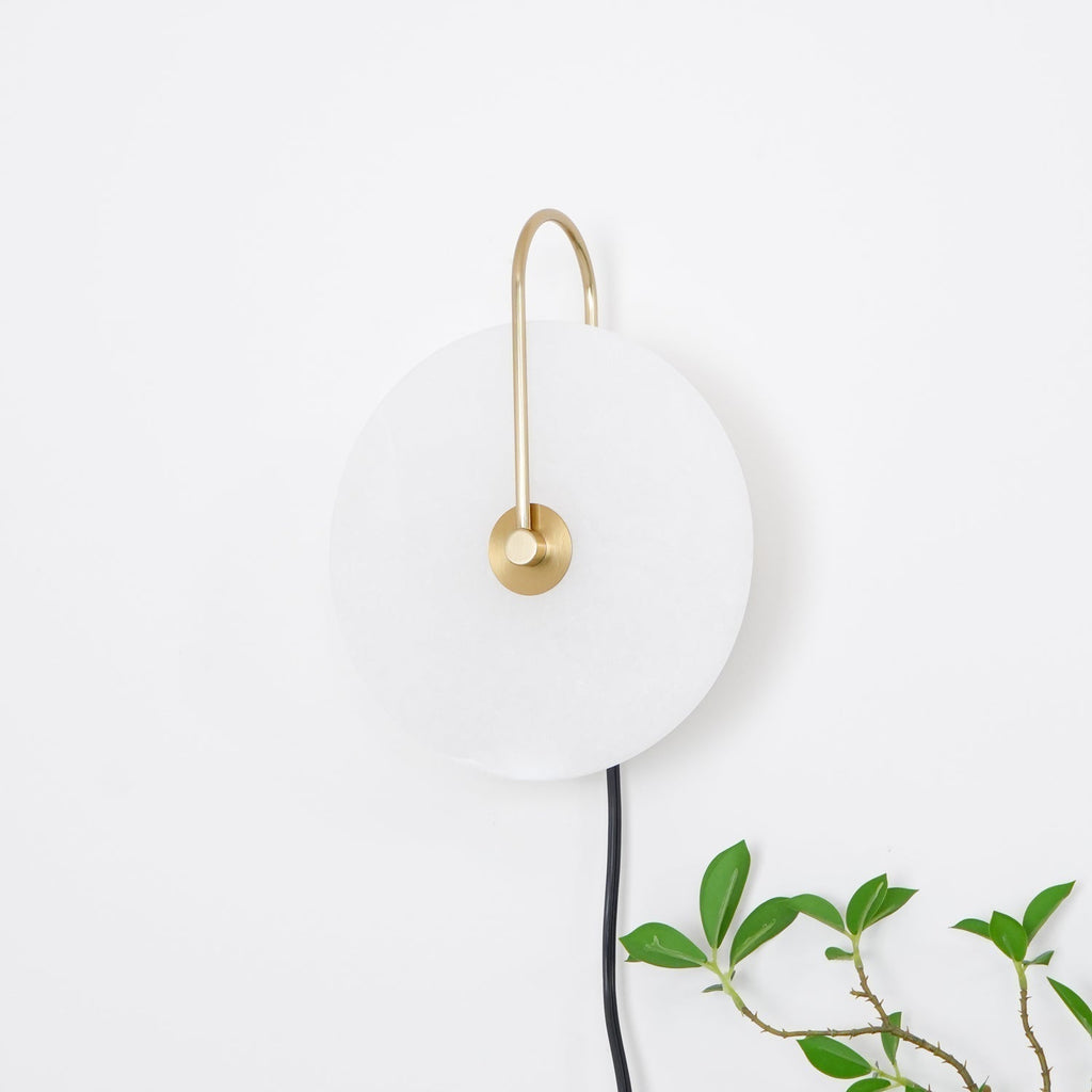 Ceraeyra Alabaster Globe Wall Light - Neutralighting