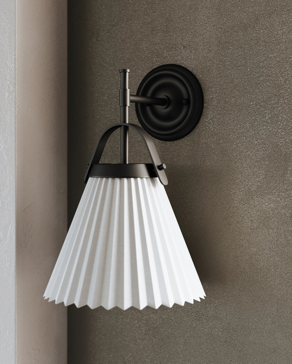 Pure Lampe Murale Plissée En Tissu Et Laiton Élégance Premium - Neutralighting