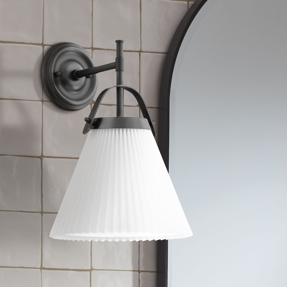 Pure Lampe Murale Plissée En Tissu Et Laiton Élégance Premium - Neutralighting