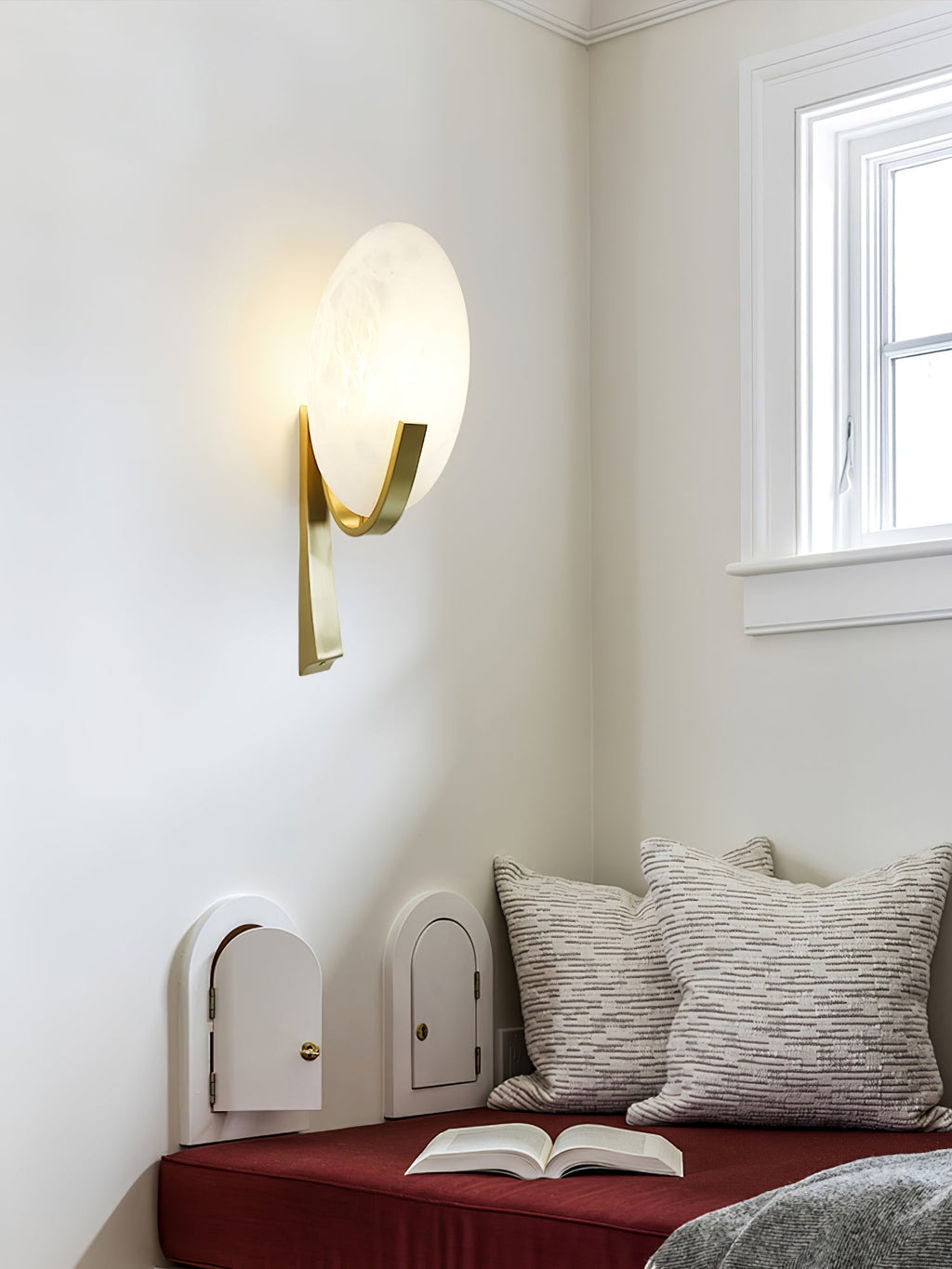 Althea Minimalist Alabaster Wall Lamp - Neutralighting