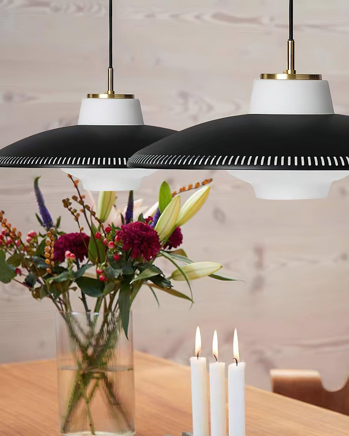 Calyranic Classic Minimalistic Pendant Lamp - Neutralighting