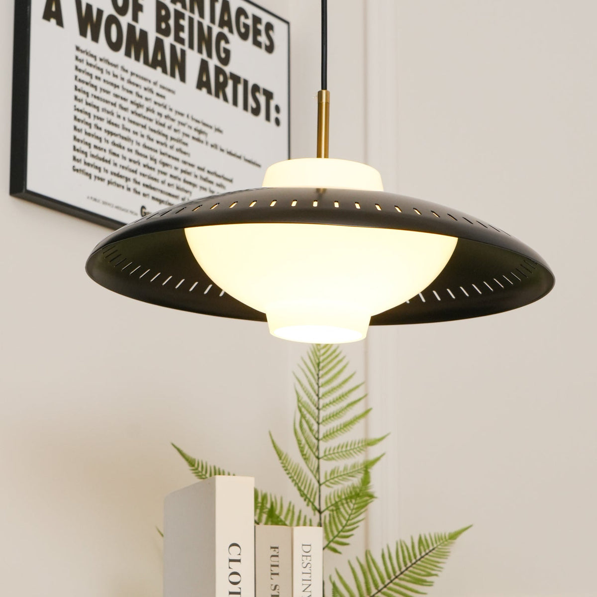 Calyranic Classic Minimalistic Pendant Lamp - Neutralighting