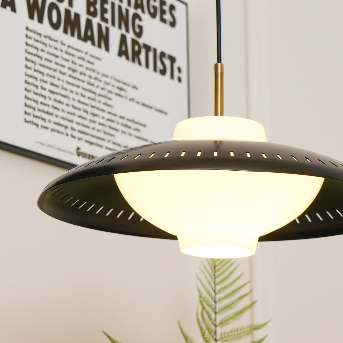 Calyranic Classic Minimalistic Pendant Lamp - Neutralighting