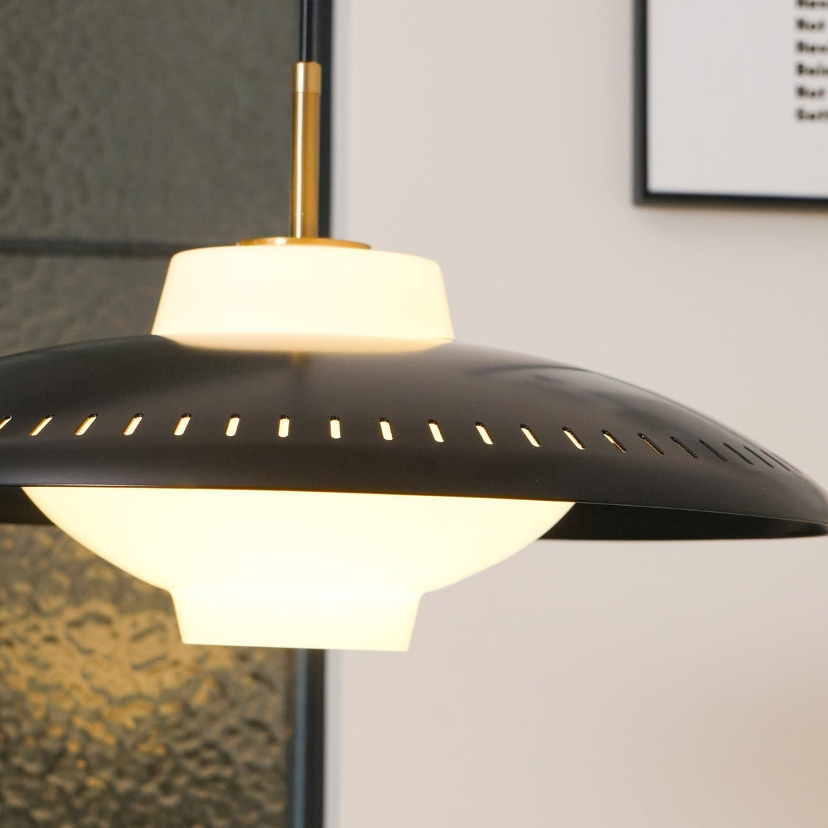 Calyranic Classic Minimalistic Pendant Lamp - Neutralighting