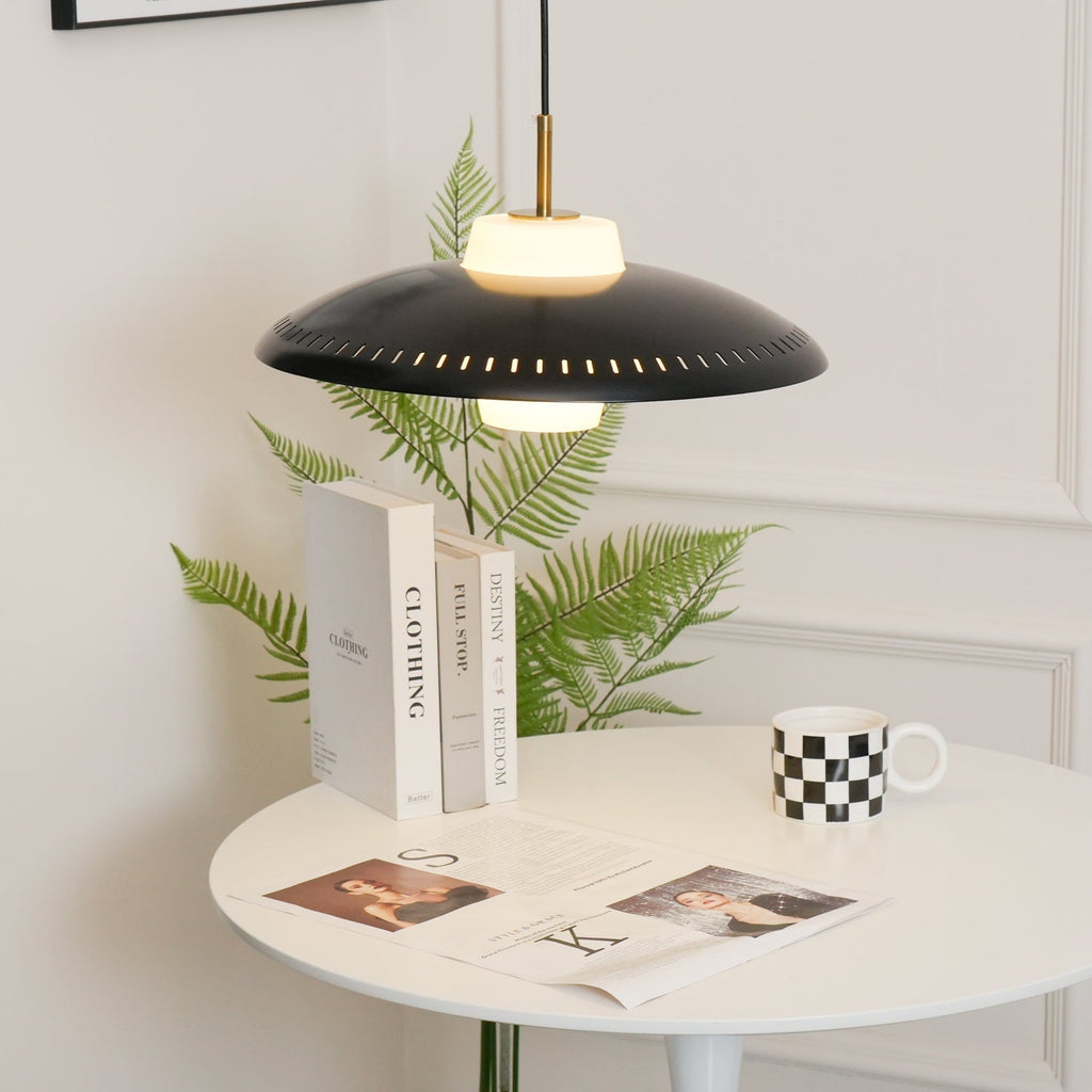Calyranic Classic Minimalistic Pendant Lamp - Neutralighting