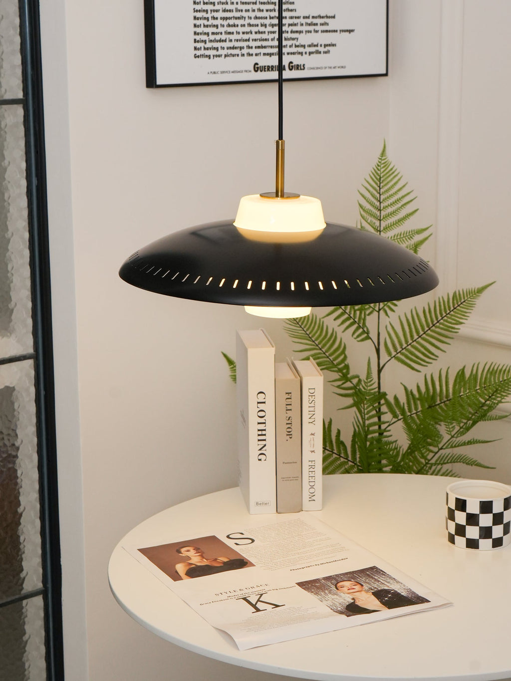 Calyranic Classic Minimalistic Pendant Lamp - Neutralighting