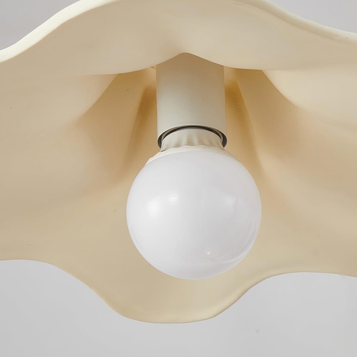 Nyrosis Lampe suspendue confortable en résine - Neutralighting