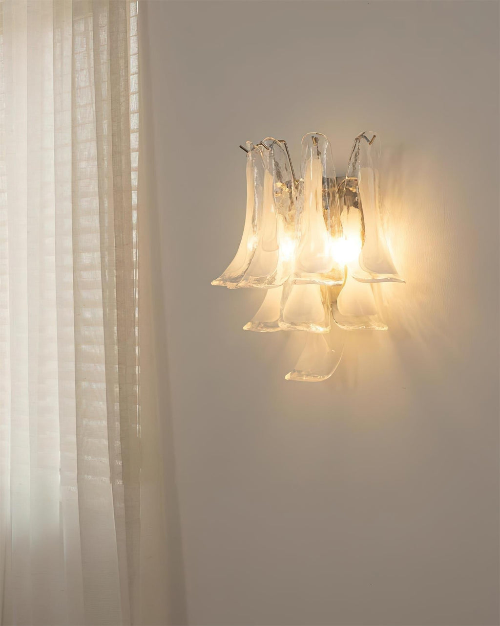Alrinis Applique Murale Sculpturale Cascade de Pétales - Neutralighting