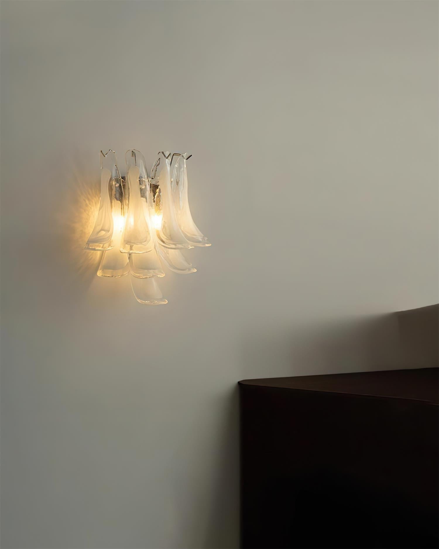 Alrinis Applique Murale Sculpturale Cascade de Pétales - Neutralighting