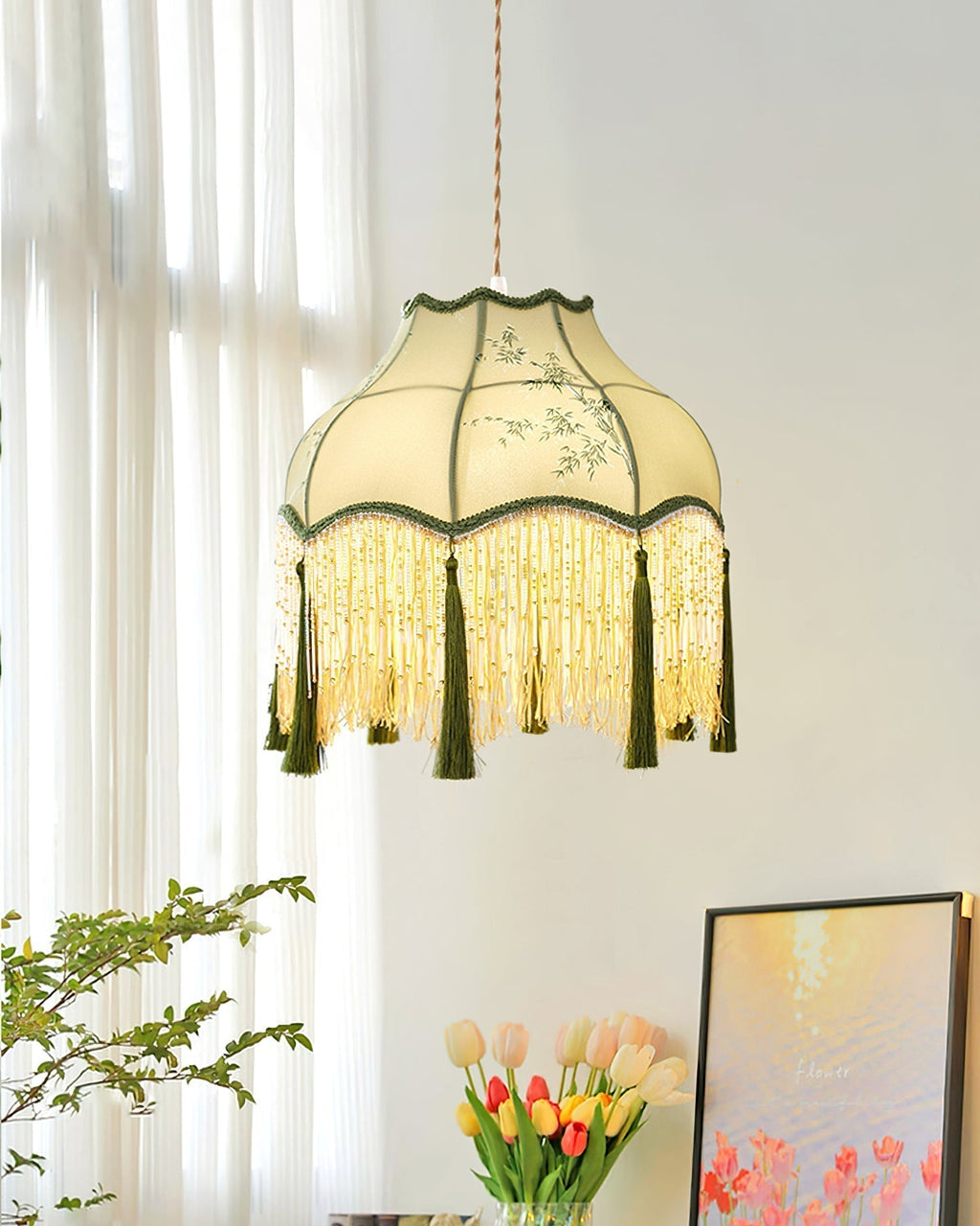 Angelika Suspension Lampe en Tissu Écaille Bambou Pompon - Neutralighting