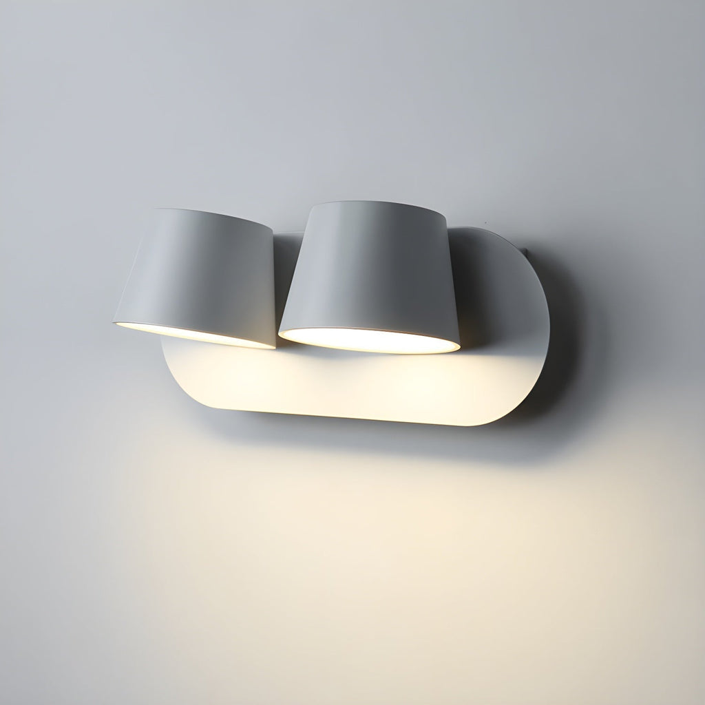 Aurlaeir Adjustable Plug-in Wall Lamp - Neutralighting