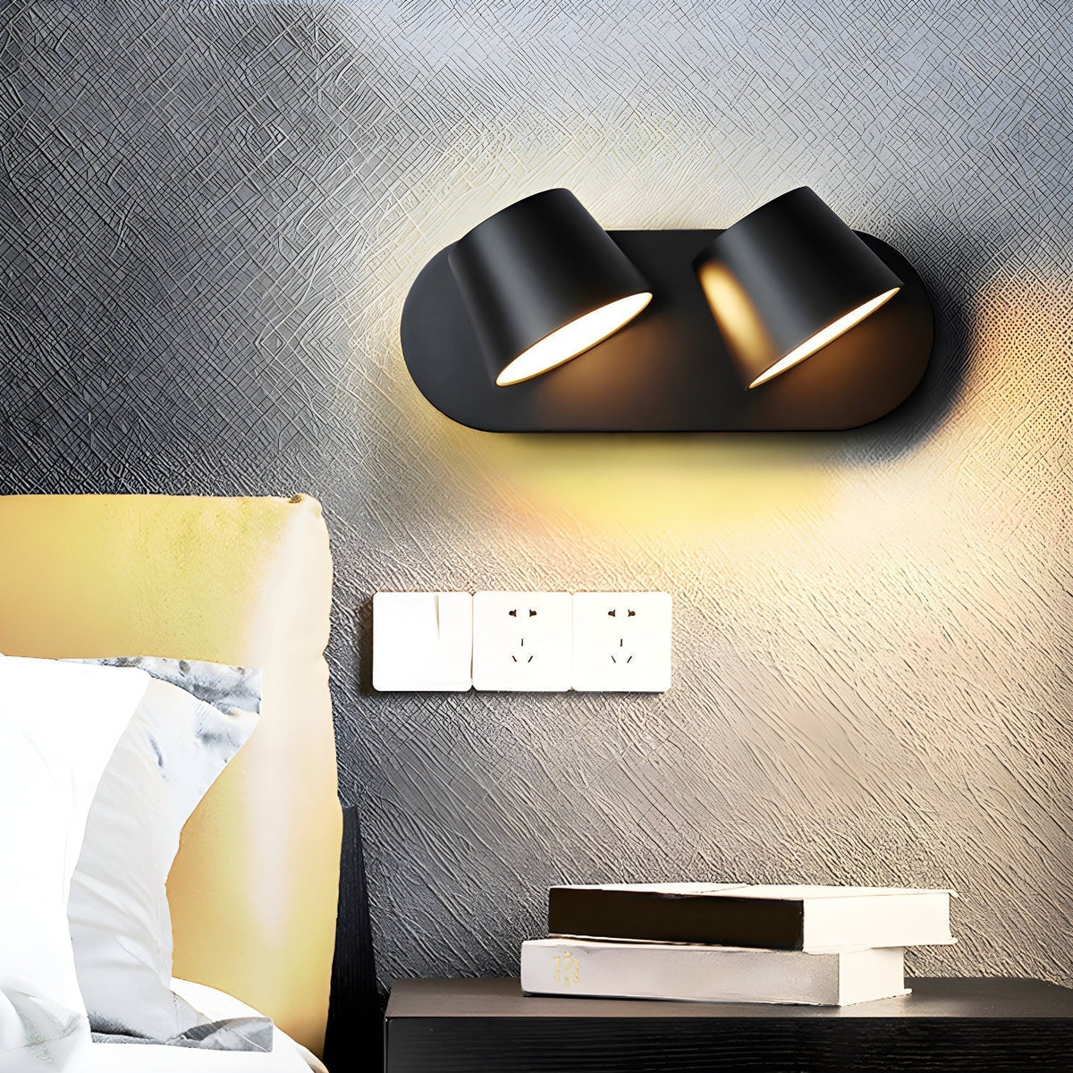 Aurlaeir Adjustable Plug-in Wall Lamp - Neutralighting