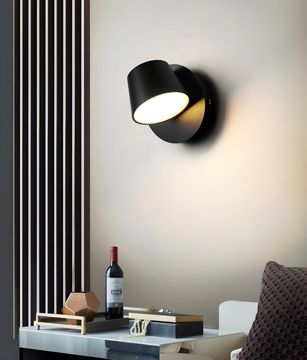 Aurlaeir Adjustable Plug-in Wall Lamp - Neutralighting