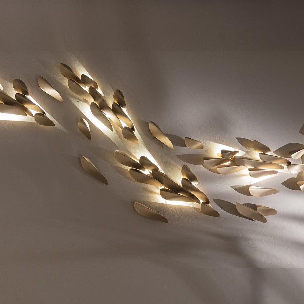 Avynis Applique Murale Abstraite Laiton - Neutralighting