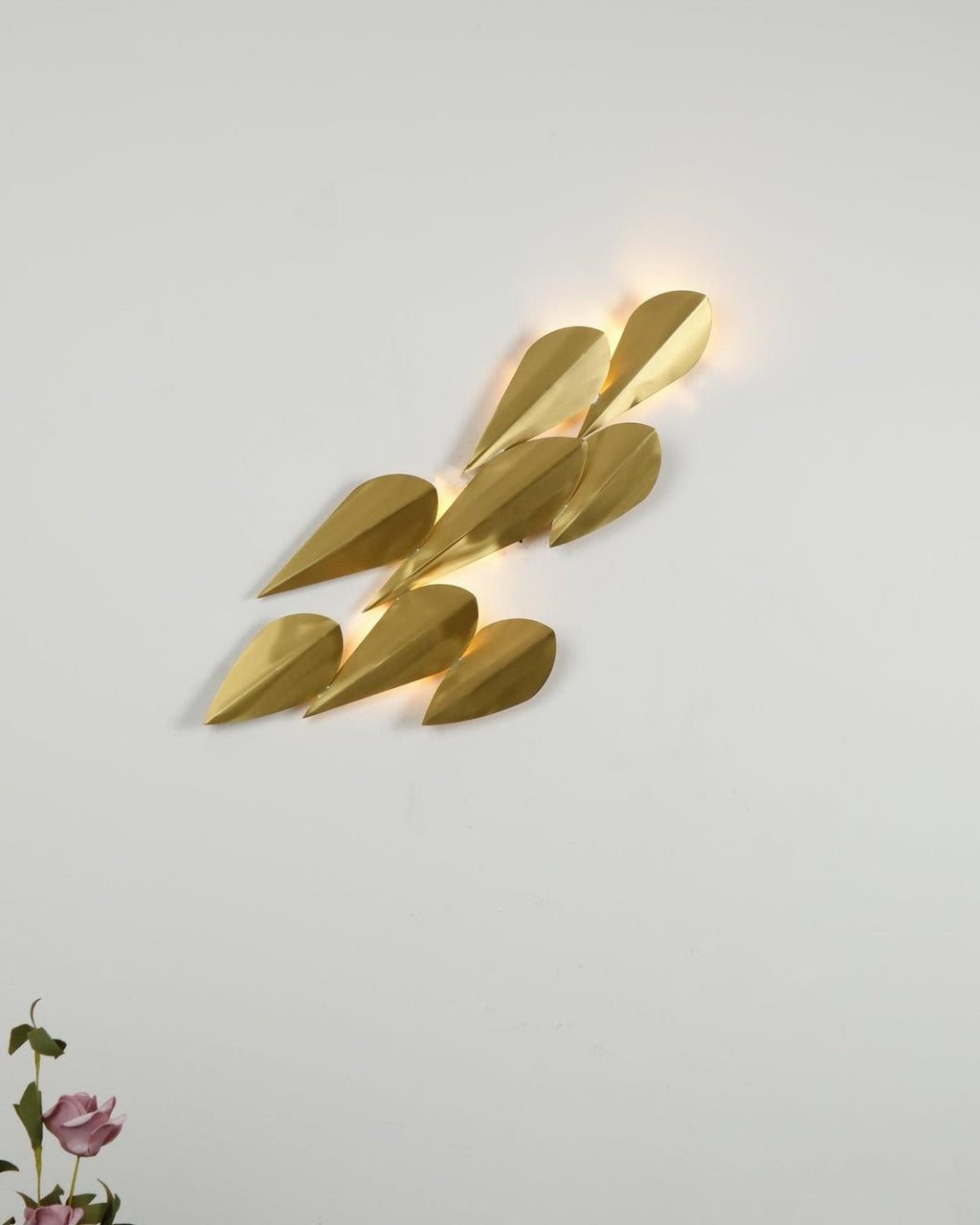 Avynis Applique Murale Abstraite Laiton - Neutralighting