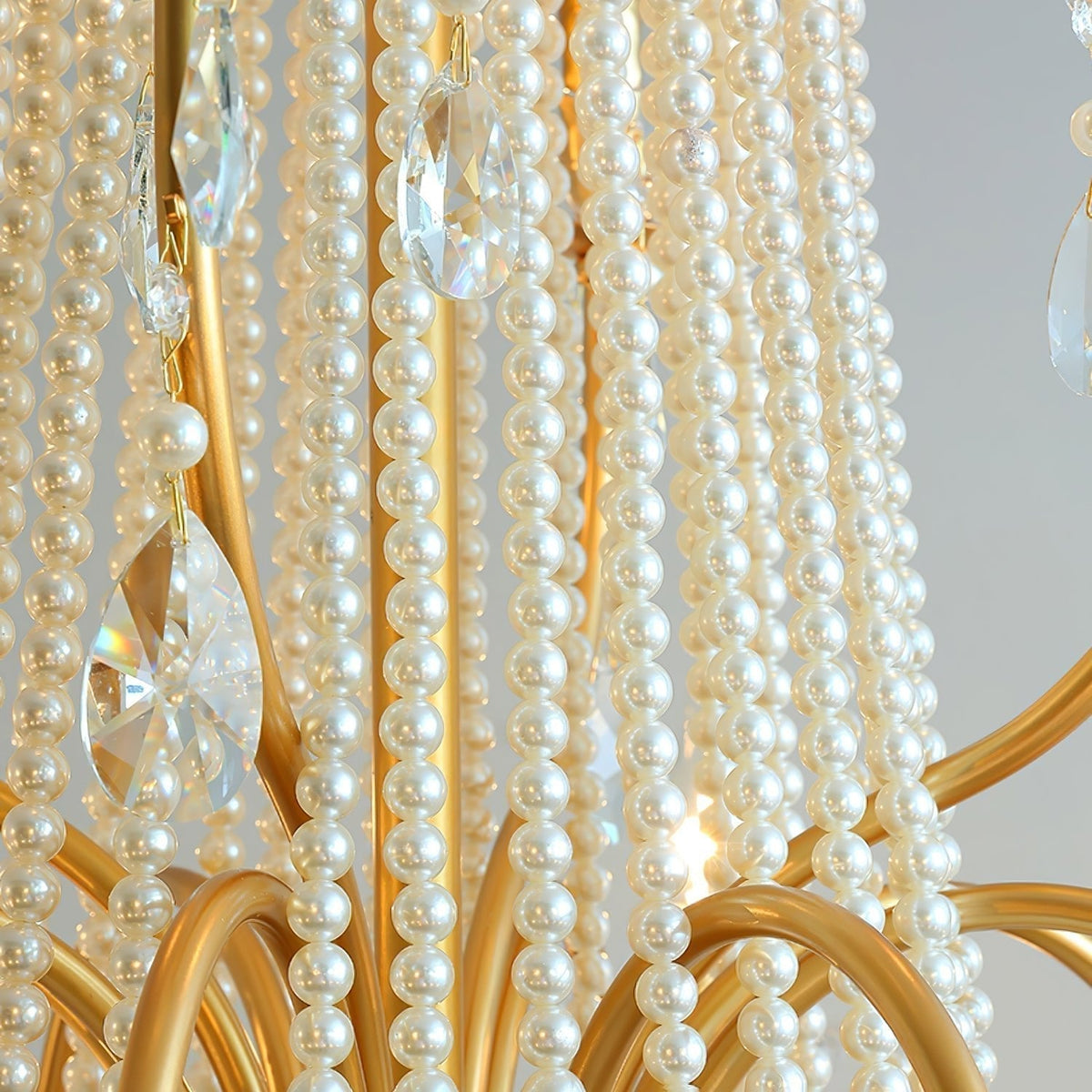 Eurvaros Lustre vintage en cristal et laiton - Neutralighting