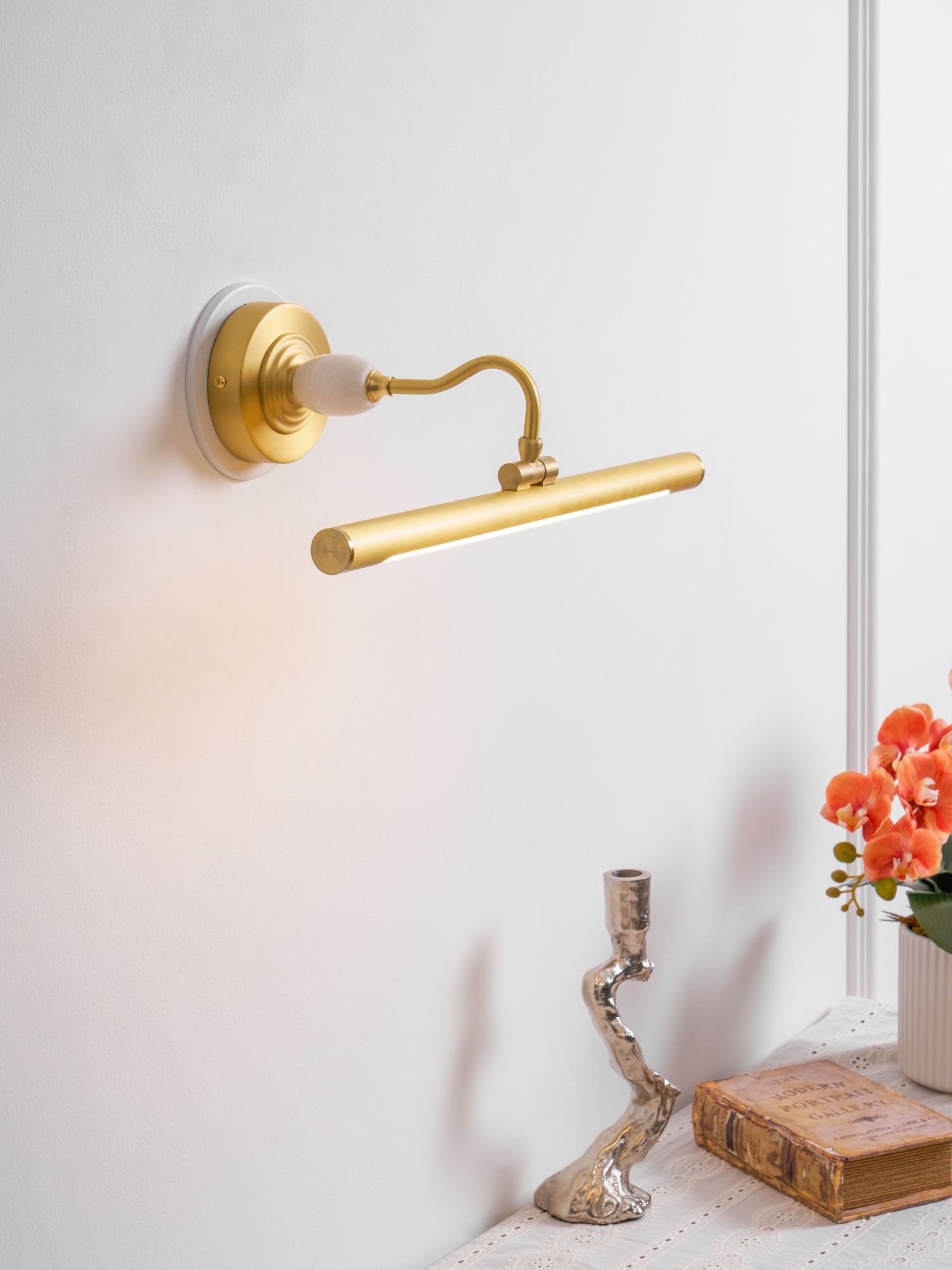 Stellar Applique Murale Linéaire Élégante - Neutralighting