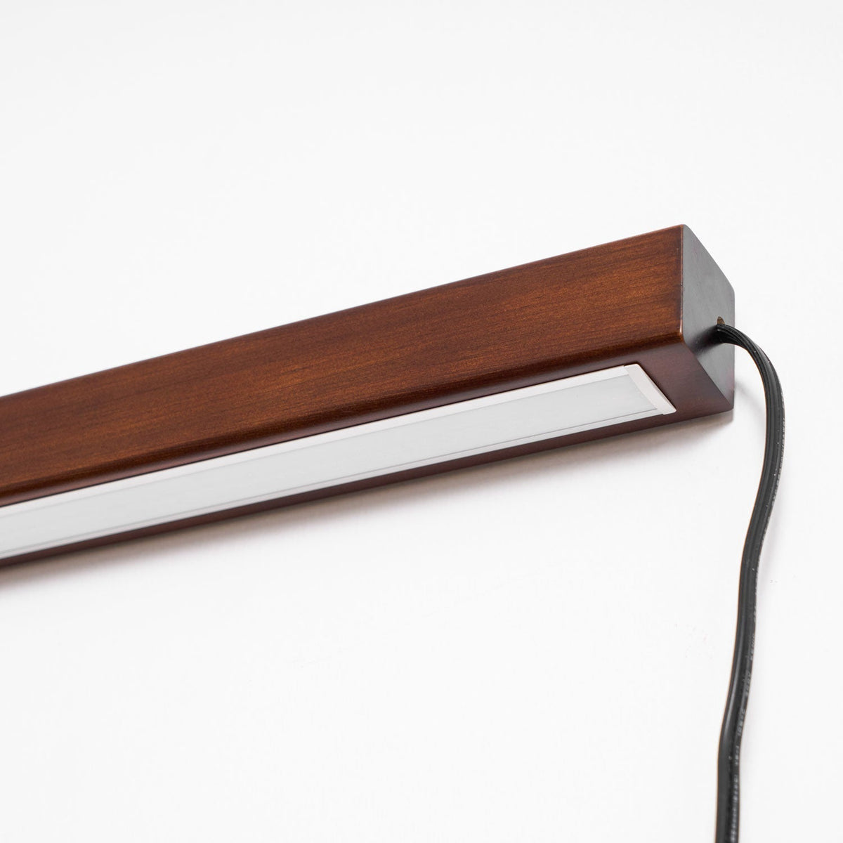 Lustra Wall Lamp Linear Wood Plug In - Neutralighting