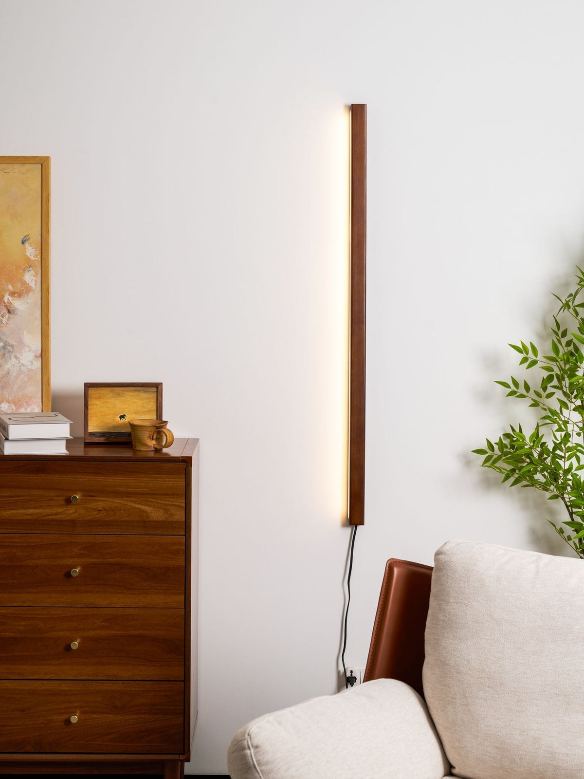 Lustra Wall Lamp Linear Wood Plug In - Neutralighting