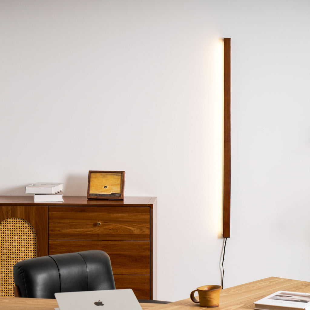 Lustra Wall Lamp Linear Wood Plug In - Neutralighting