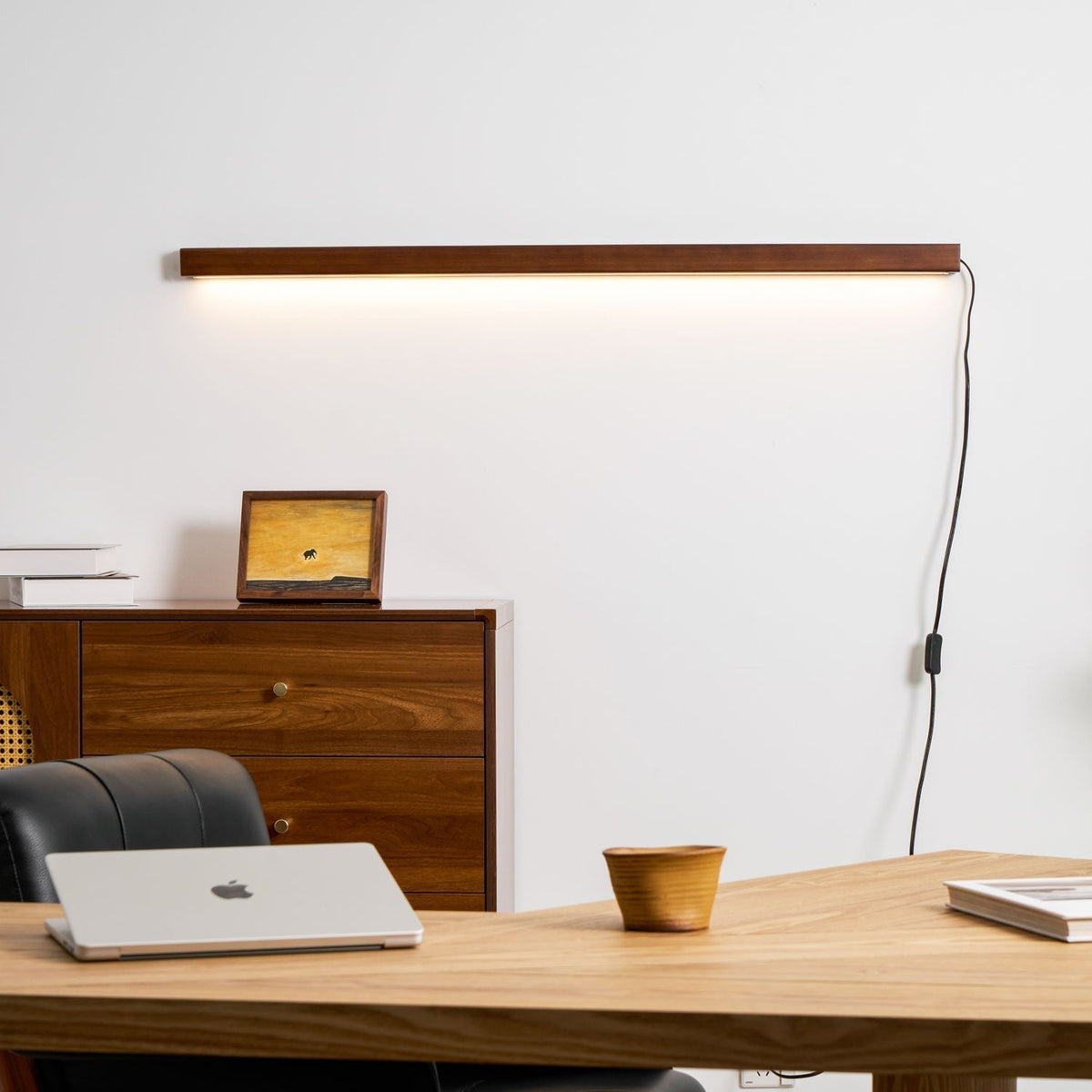 Lustra Wall Lamp Linear Wood Plug In - Neutralighting