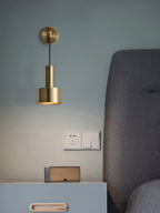 Alvina Applique Murale Moderne Minimaliste en Laiton - Neutralighting