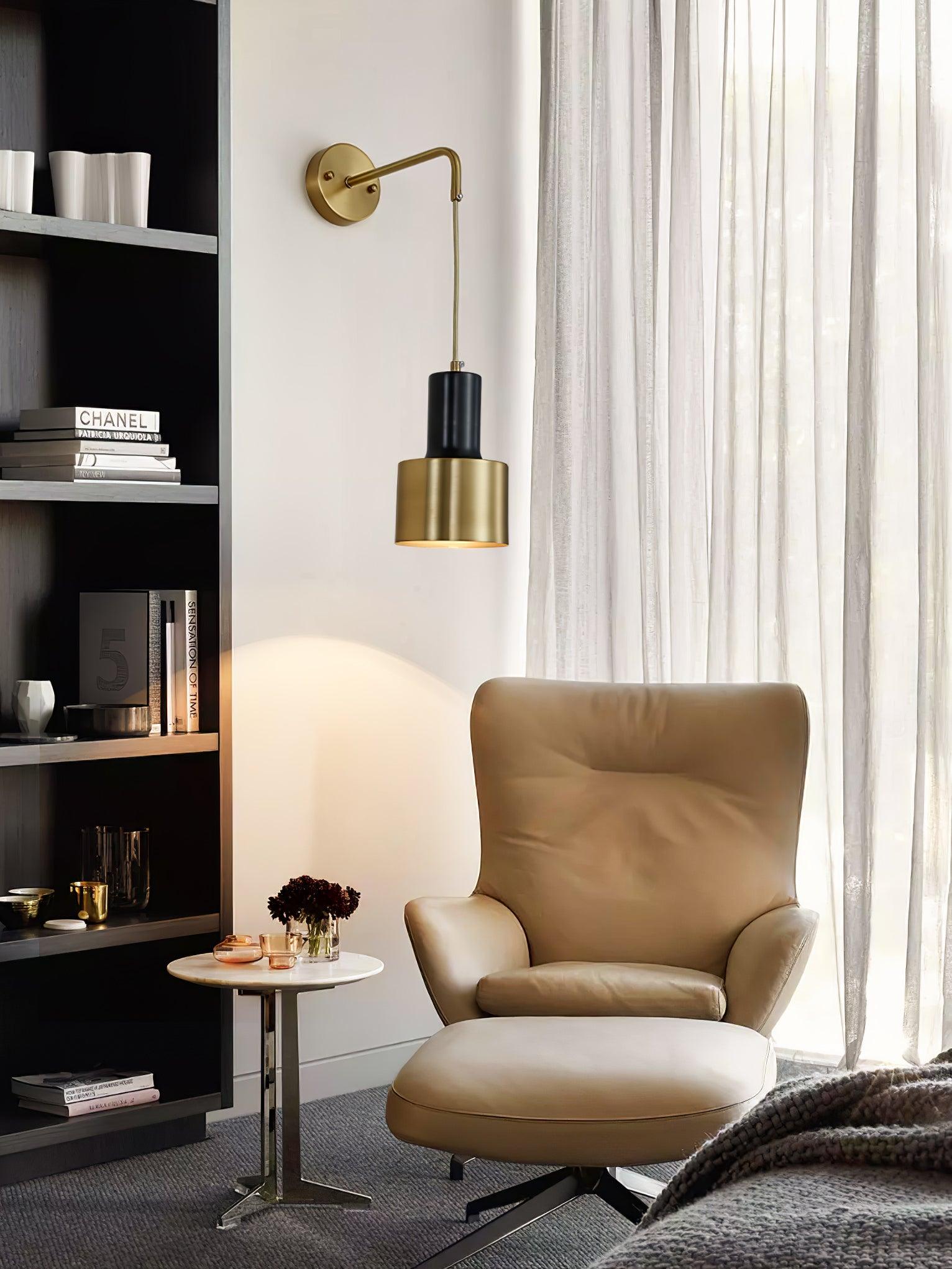 Alvina Applique Murale Moderne Minimaliste en Laiton - Neutralighting