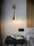 Alvina Applique Murale Moderne Minimaliste en Laiton - Neutralighting